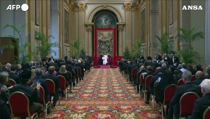 Il Papa: "Rispetto della vita, utero in affitto sia vietato ovunque"