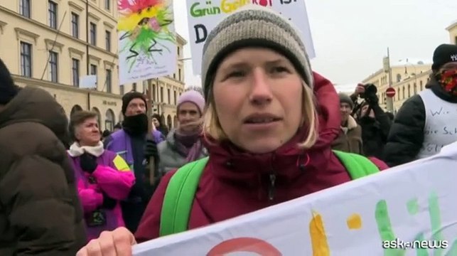 In Germania l'ira degli agricoltori contro i tagli dei vantaggi fiscali