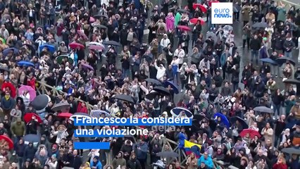 Скачать видео: Papa Francesco chiede un divieto universale della maternità surrogata: 