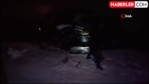 Van Başkale Yolunda Kaza: Buzlamanın etkisiyle iki araç kanala uçtu, 9 Yaralı