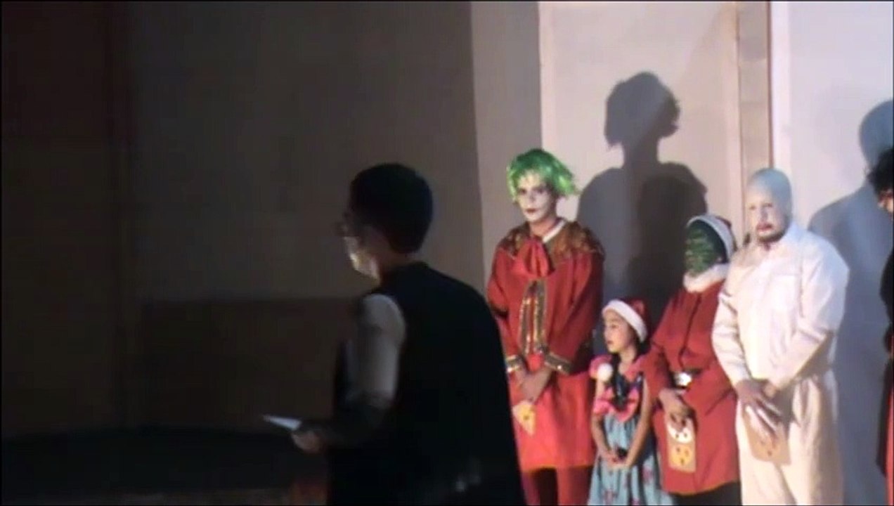 Diseño Escénico Imalambaré-Paraguay (2023) Hernán Rubén Correa Como el Personaje del Chato Santana  "El Diablo" de la Película Escuadrón Suicida (2016) Hablando y Diciendo en Cámara Velóz