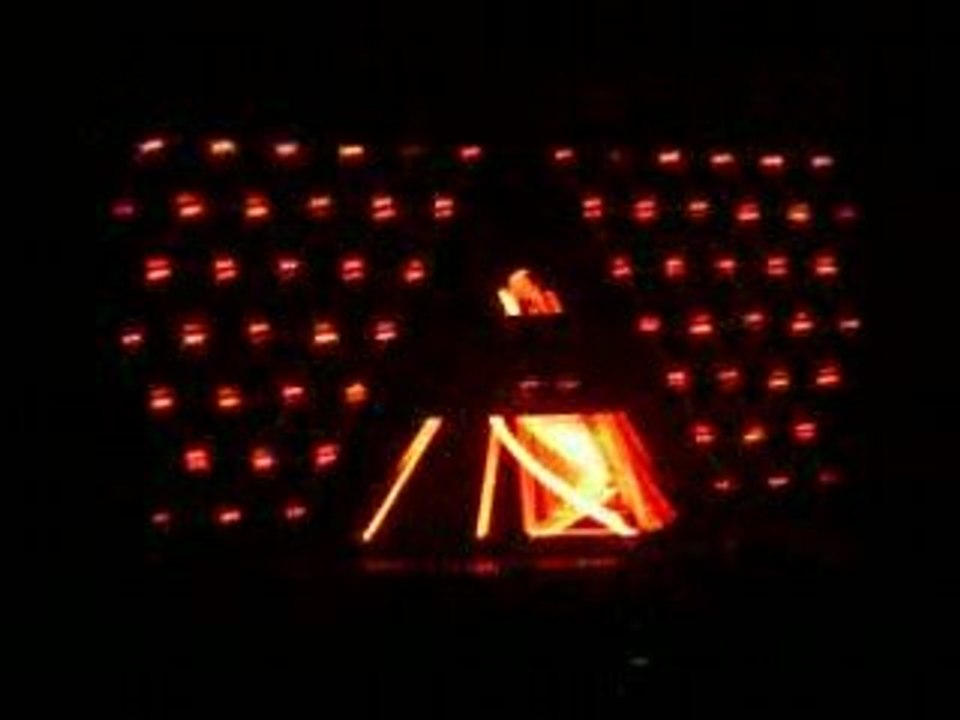 Dat Punk live Bercy - Prime Time Of Your Life