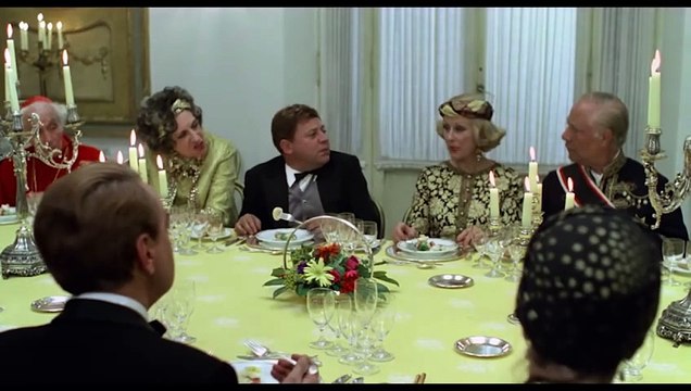 Le deuxième Fantozzi dramatique Bande-annonce (RU)