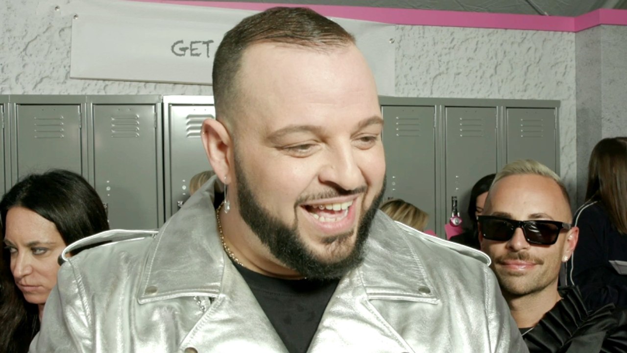 Daniel Franzese Reveals If He Keeps in Touch With OG 'Mean Girls' Co-Stars | THR Video