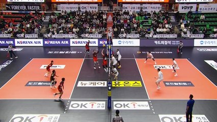 '색다른 배구'가 대세..."팬들은 즐거워요" / YTN