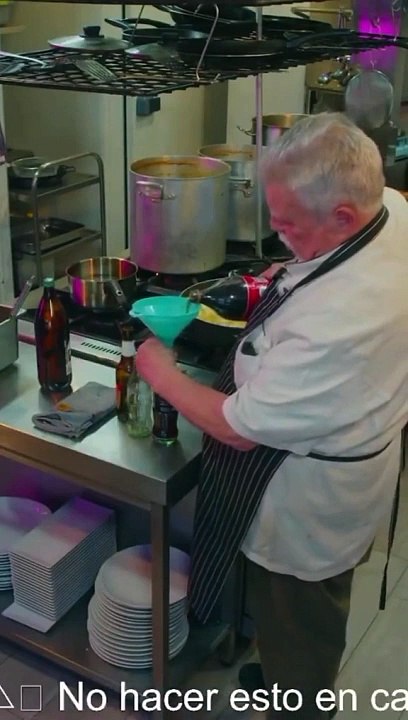 La increíble trampa del dueño de un bar para vender los botellines de Coca-Cola más baratos