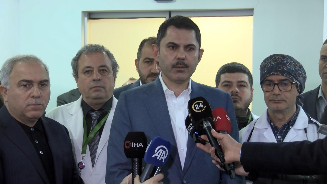 Murat Kurum bıçaklı saldırıya uğrayan Fatih Camii imamını ziyaret etti