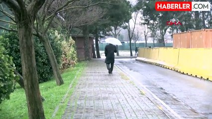 Beylikdüzü'nde Kar, Taksim'de Karla Karışık Yağmur