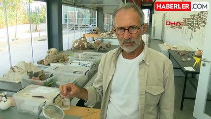 İzmir'deki Yassıtepe Höyüğü'nde 5 bin yıl öncesine ait incir çekirdekleri bulundu