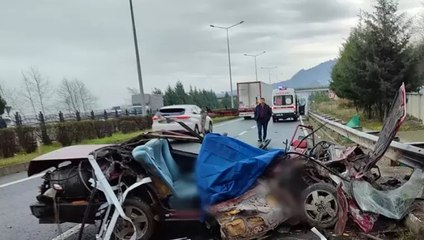 Trabzon'da bariyere çarpan otomobil parçalandı: 2 ölü, 2 yaralı
