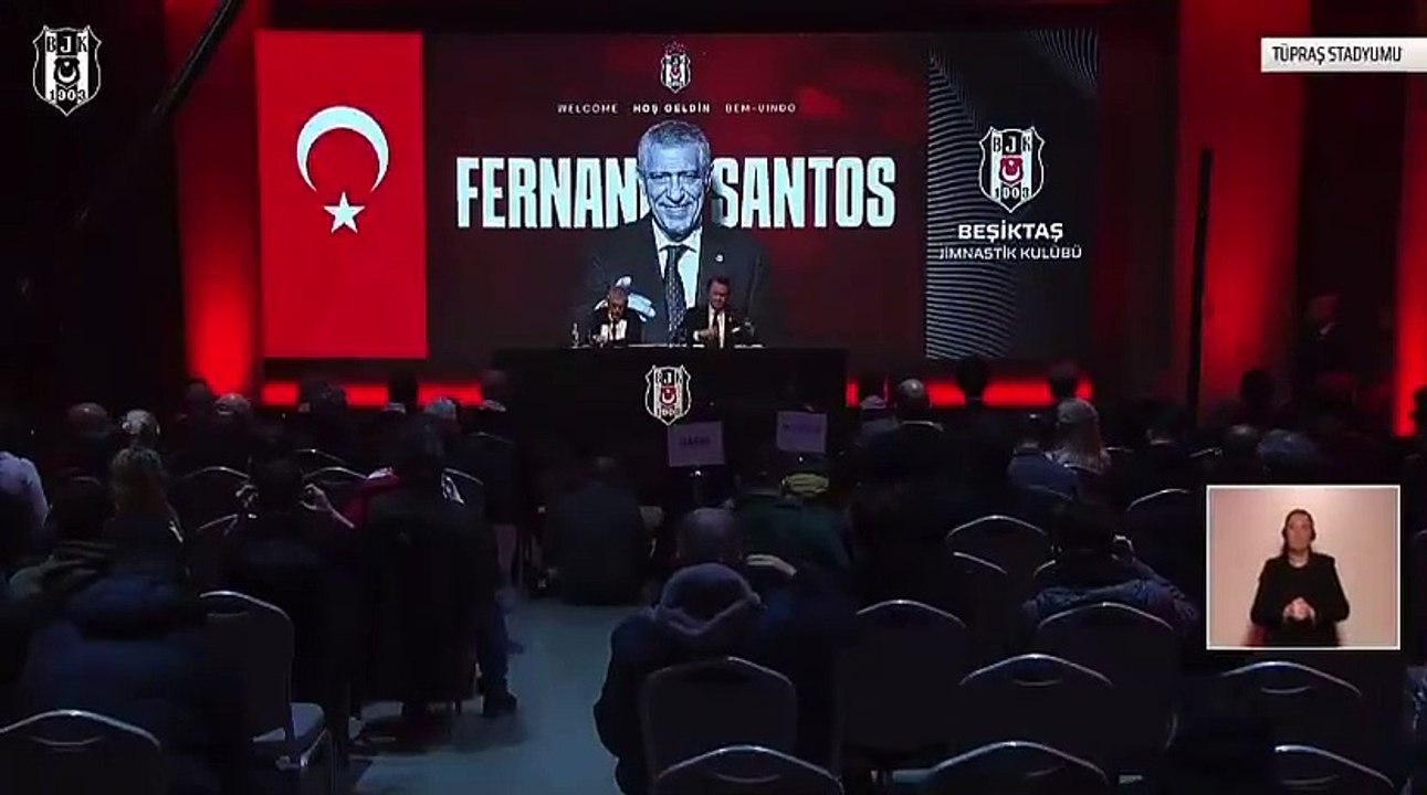İmza töreninde gergin anlar