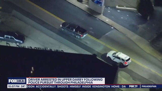 Police car chase through streets of Philadelphia ends in dramatic foot pursuit