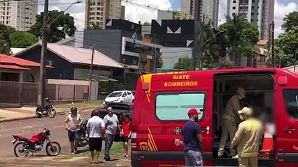 Rapaz fica ferido em acidente de moto no Centro