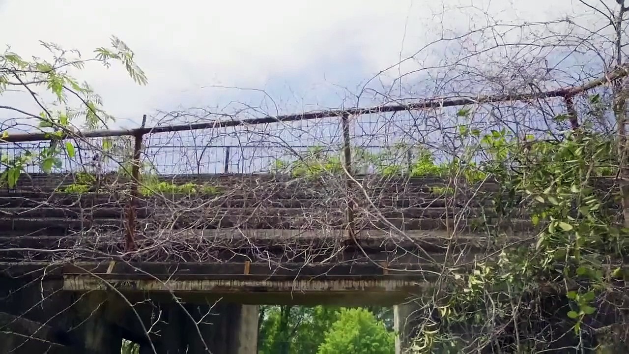 Bangkok's Ghost Tower - Mysteries of the Abandoned