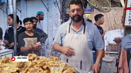 Why Heavy Rush on this Man- Saleem Butt Mutton Chanay - Lahori Nashta is Trending Right Now !