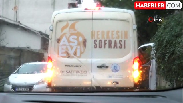 Tuzla Belediyesi Aşevi, 5 Bin vatandaşa sıcak yemek ulaştırıyor