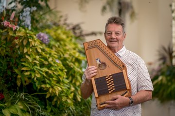 Autoharpist Tony Newport - Tamar Valley Folk Festival