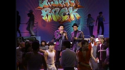 Fresh Dressed (2015): The Rise of Hip-Hop and Urban Fashion 🎤