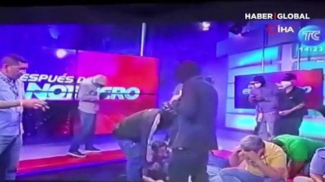 Silahlı grup, canlı yayın sırasında stüdyoyu basmıştı! Çok sayıda ölü var