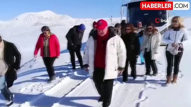 Prof. Dr. Övgün Ahmet Ercan'dan Van ve Hakkari için deprem uyarısı