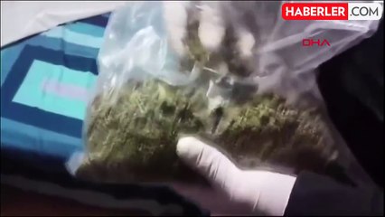 Avukat ve işbirlikçisi uyuşturucu satarken yakalandı