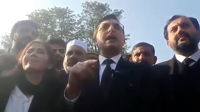 پی ٹی آئی کو بلے کا نشان مل گیا | PTI got the mark of the bat... What happened in the meeting with Imran Khan... As soon as PTI received a call from the Peshawar High Court, Barrister Gohar met Imran Khan in Adiala Jail.