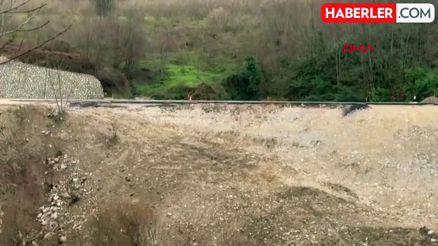 Bartın-Kastamonu kara yolunda heyelan sonucu kapanan Kastamonu yönü, 1 ay sonra tekrar ulaşıma açıldı