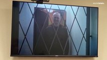 شاهد: المعارض الروسي نافالني يظهر في فيديو لأول مرة منذ نقله إلى سجن في المنطقة القطبية