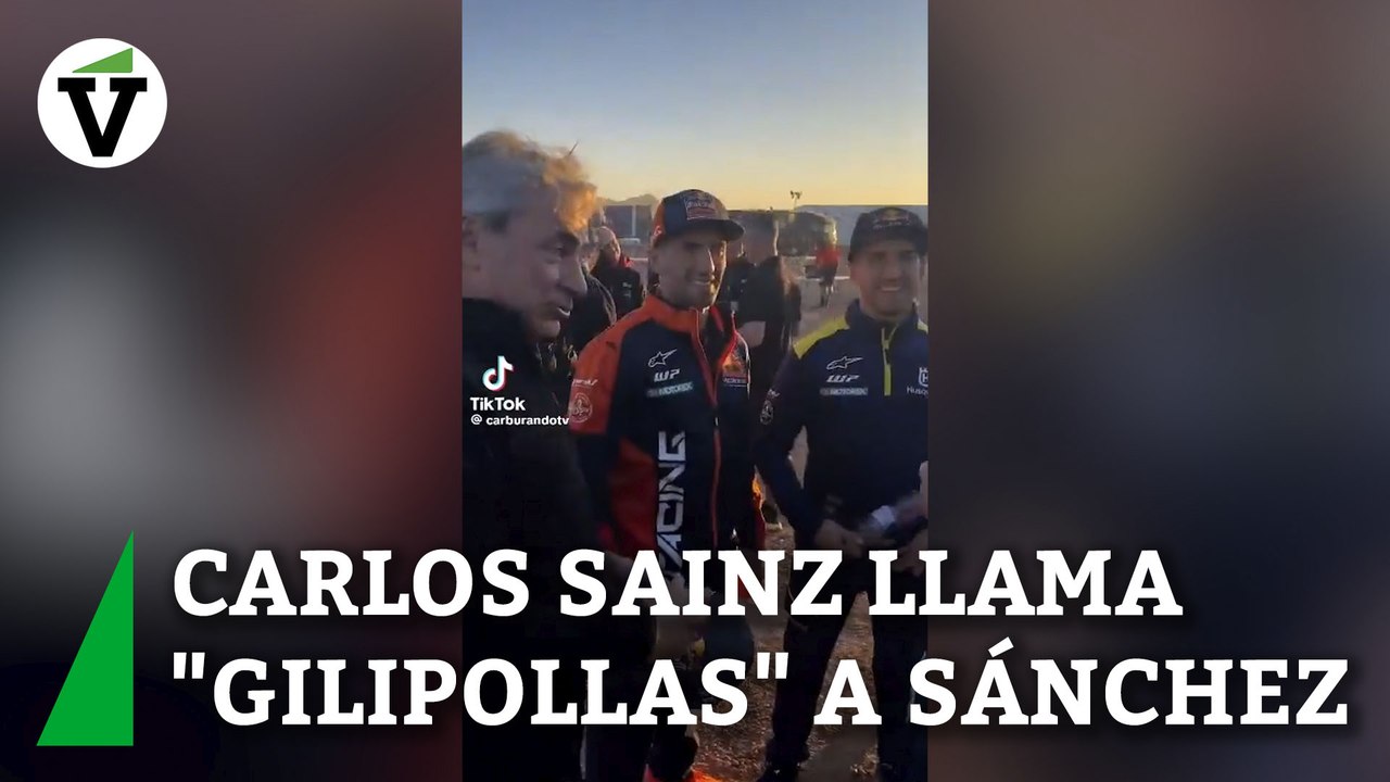Carlos Sainz cazado llamando "gilipollas" a Pedro Sánchez en el Dakar. Preguntado por la situación de Cataluña, afirma, en inglés: "Our president is an asshole"