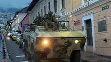 #BREAKING : Les forces armées patrouillent dans les rues de Quito, en Équateur.