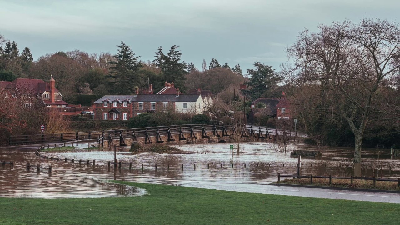 Storm Henk: Your pictures of the flooding on the Surrey and Hampshire borders