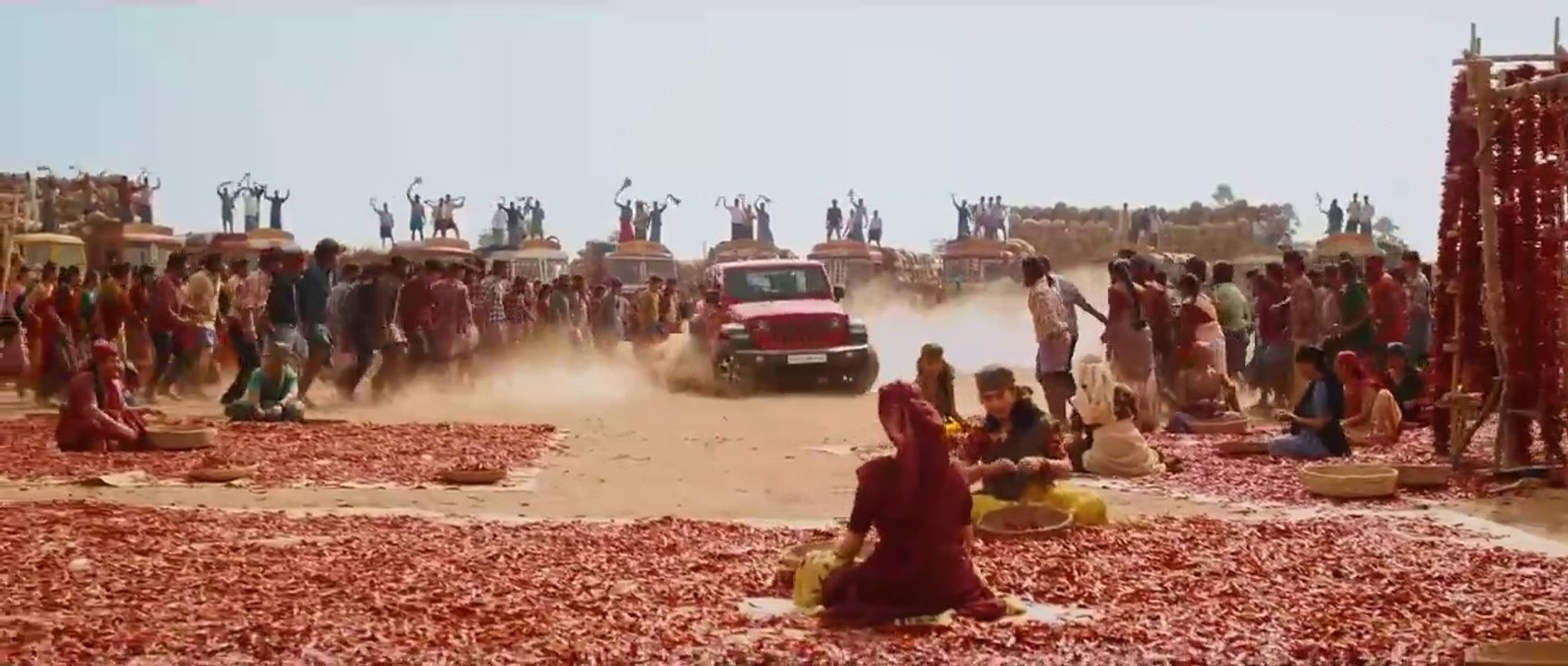 Guntur Kaaram Theatrical Trailer _ Mahesh Babu, Sreeleela _ Trivikram _ Thaman