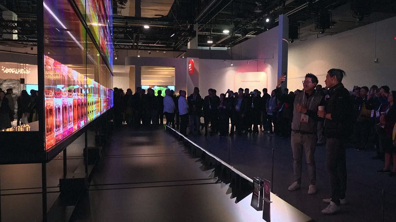 Schwebende Bilder: Transparente TV-Bildschirme auf der CES