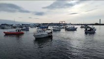 Viareggio, la protesta dei pescatori per la sicurezza in porto
