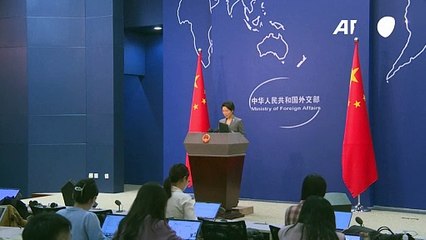 China apoia Equador e paralisa atendimento diplomático no país