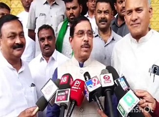 झूठ बोलने वाली राज्य सरकार की कोई गरिमा नहीं