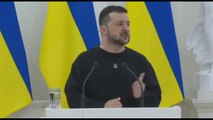 Zelensky in Lituania: Putin non si fermerà finché non la finiremo con lui