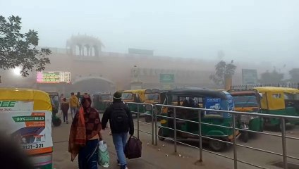 मौसम के तीन रंग.... कोहरा...धूप...अलाव