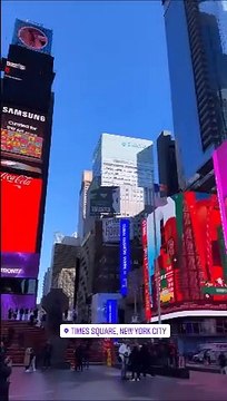 O Μάστορας αποθεώνει την αγαπημένη του στην τοποθεσία Νέα Υόρκη! Νέες φωτό από το μαγικό ταξίδι τους