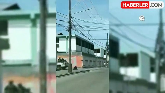 Ekvador'da sokağa inen asker, çete üyelerini gözaltına alıyor! Firari Fito içinse özel ekip kuruldu