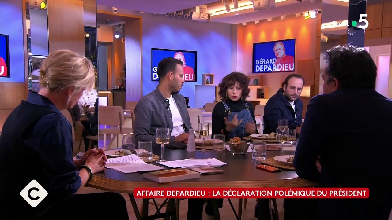 L’actrice Anouk Grinberg accuse violemment le président de la République sur France 5: "Emmanuel Macron couvre les viols de Gérard Depardieu ! C'est juste la honte !" - Regardez