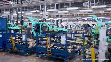 Presiden Jokowi Kunjungi Pabrik Kendaraan Listrik VinFast, Hai Phong, 13 Januari 2024