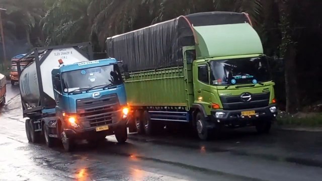 Supir panik Di tanjakan Ban gasing