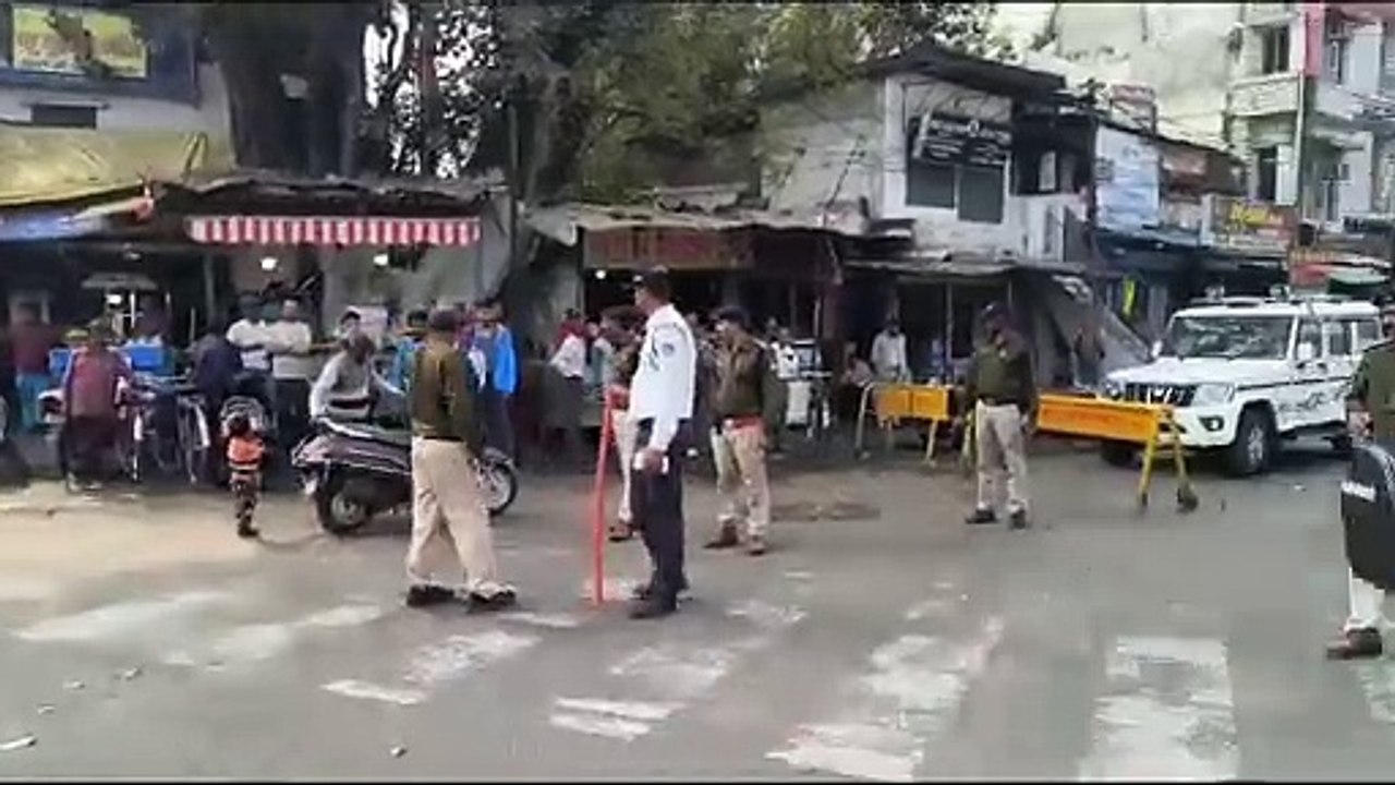 जबलपुर में हेलमेट और सीट बेल्ट के बिना प्रवेश वर्जित