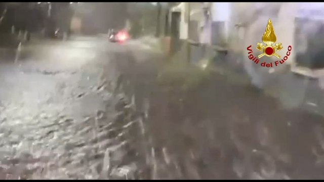 Maltempo in Sicilia, allagamenti e disagi nel catanese