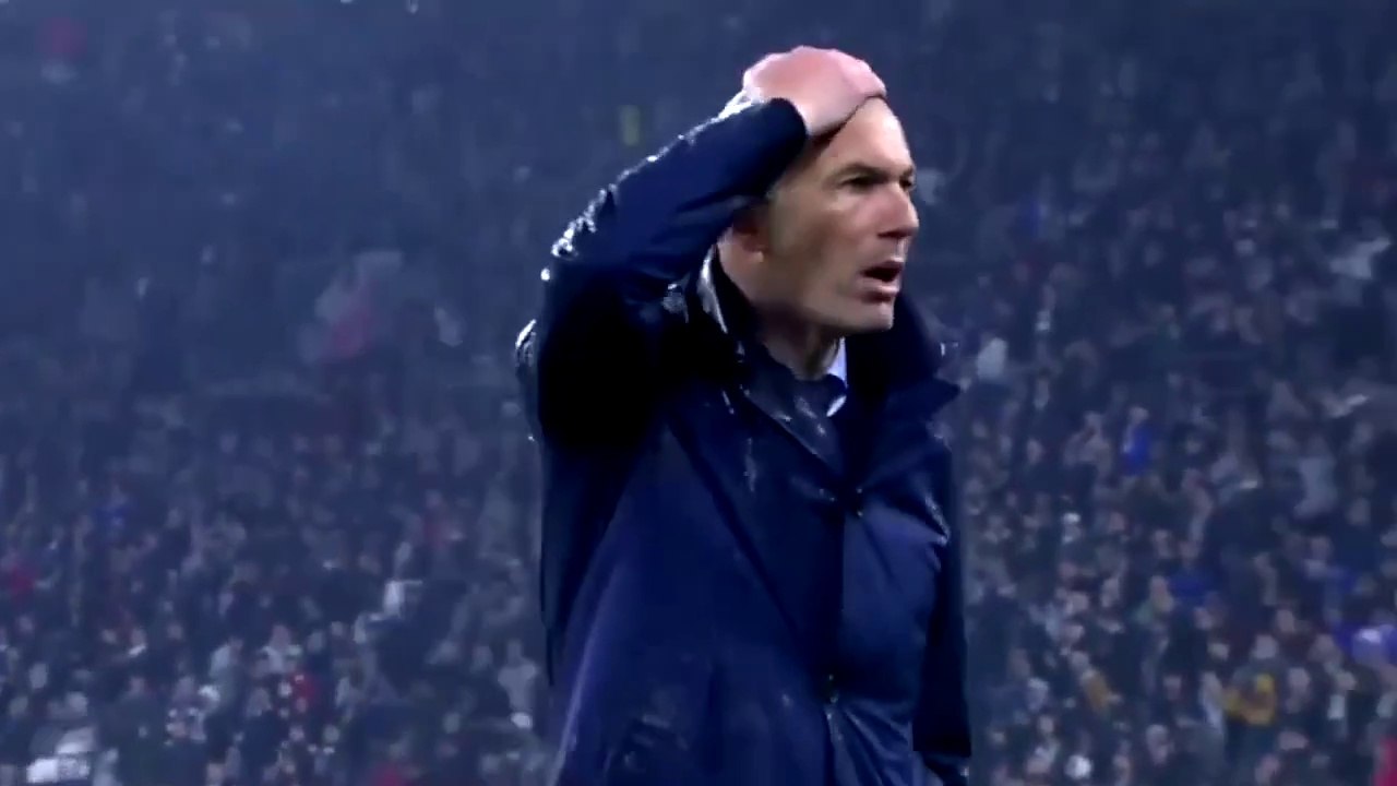 Le but en retournée de Cristiano Ronaldo qui a fait halluciner Zinedine Zidane