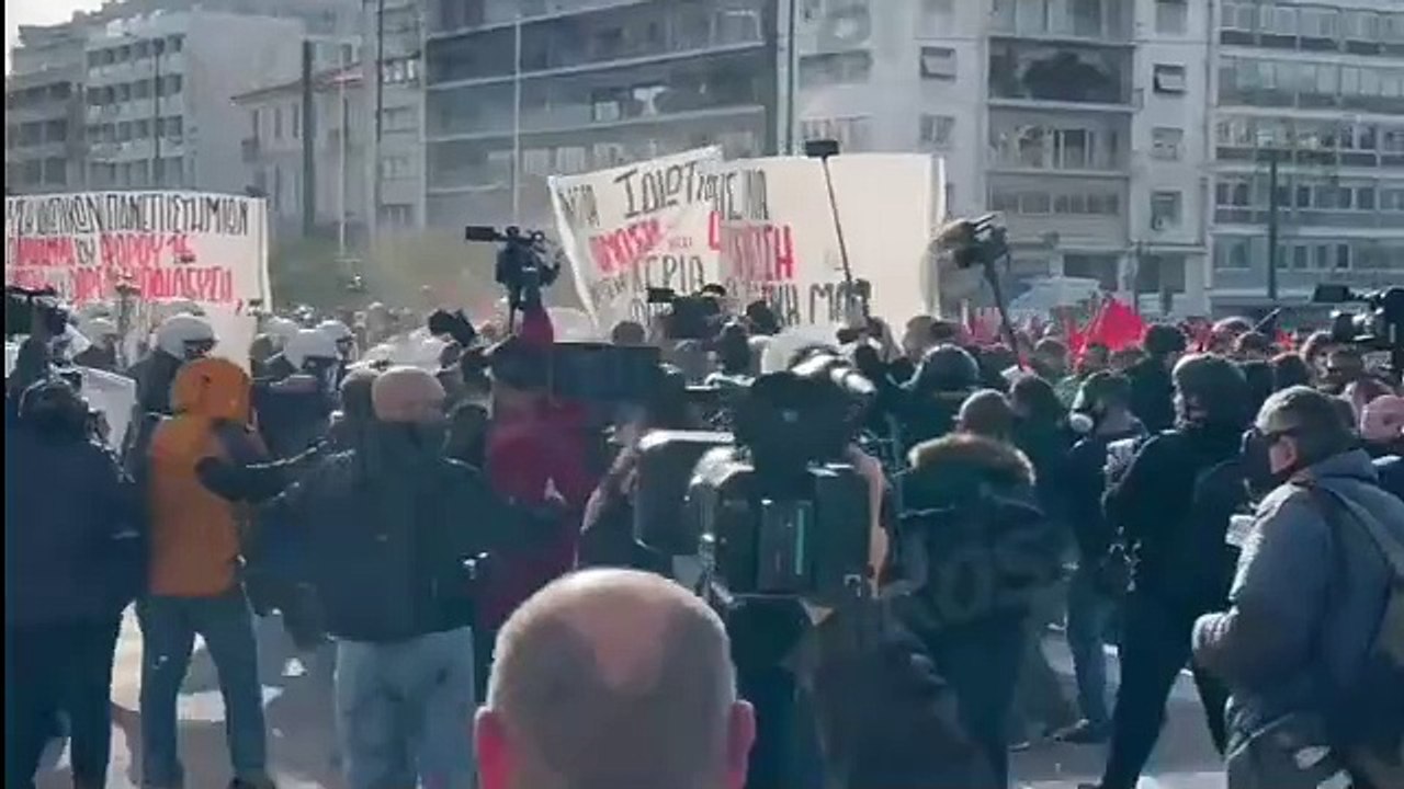Ένταση στο πανεκπαιδευτικό συλλαλητήριο