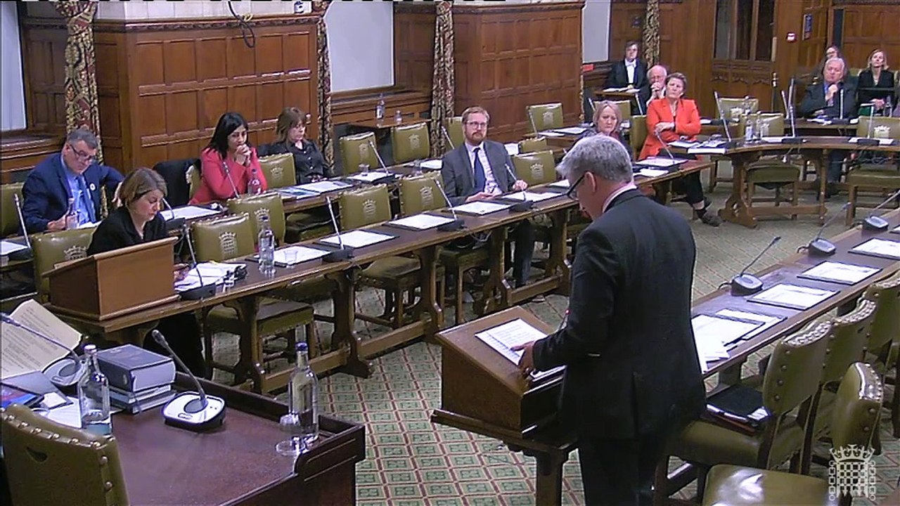 Schools minister Damian Hinds addresses fair ac...