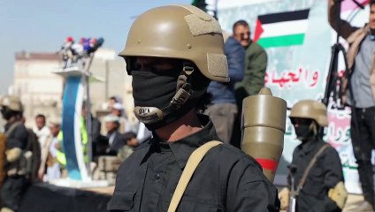 تجمع مسلح لمناصري الحوثيين في صنعاء دعماً لغزة