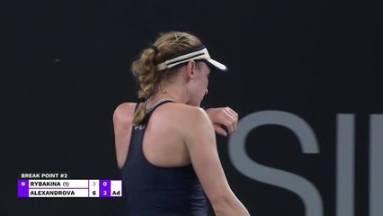 Adélaïde - Alexandrova fait chuter Rybakina !